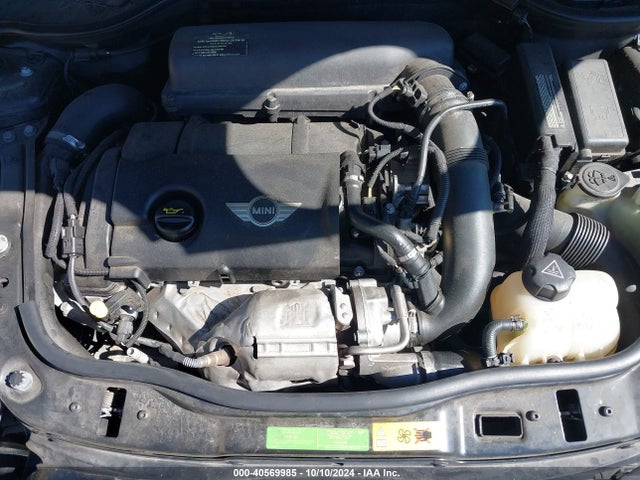 2011 MINI COOPER S WMWZP3C56BTX82640 Photo 9