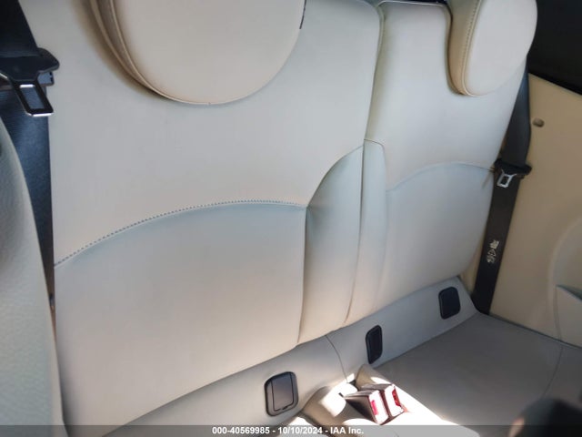 2011 MINI COOPER S WMWZP3C56BTX82640 Photo 7