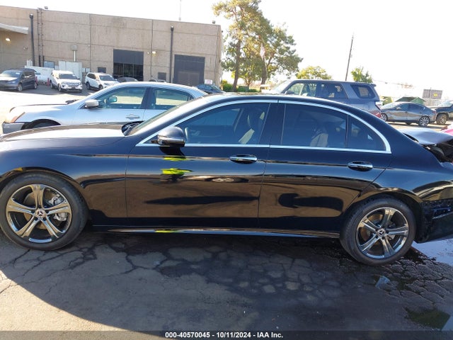 Mercedes-Benz E 300 2018 WDDZF4JB2JA345013 Image 14