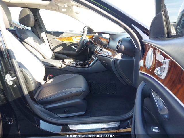 Mercedes-Benz E 300 2018 WDDZF4JB2JA345013 Image 5