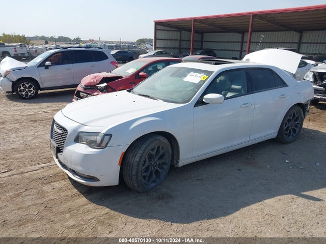 Chrysler 300 300s Awd 2018 2C3CCAGG8JH149495 Image 2