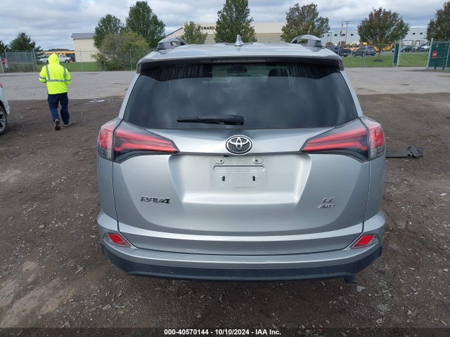 Toyota RAV4 LE 2017 2T3BFREV8HW596918 Image 16