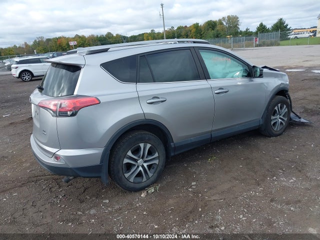 Toyota RAV4 LE 2017 2T3BFREV8HW596918 Image 4
