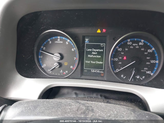 Toyota RAV4 LE 2017 2T3BFREV8HW596918 Image 7