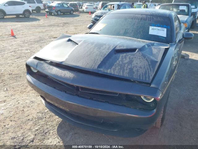 2C3CDZAG0HH617203 Dodge Challenger Sxt
