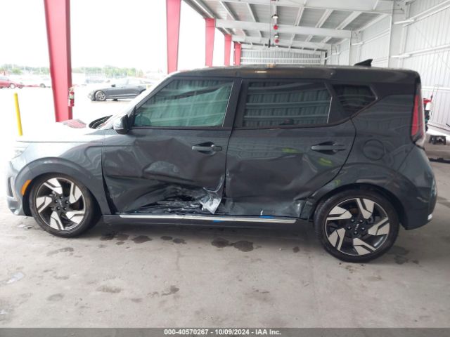 KNDJ53AU3R7921030 KIA Soul Gt-line