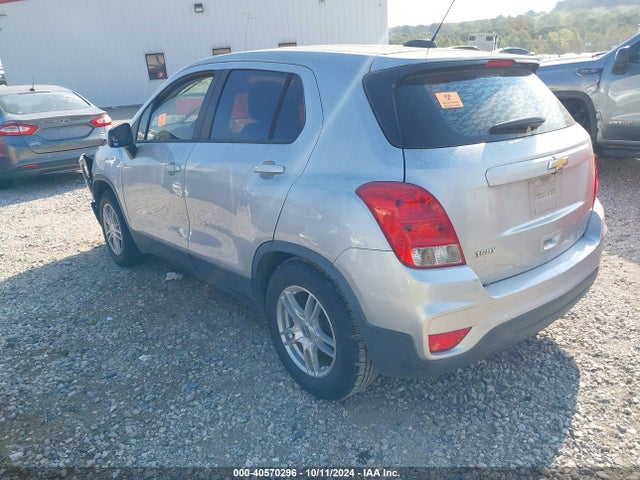 Chevrolet TRAX LS 2017 3GNCJKSBXHL159117 Image 3
