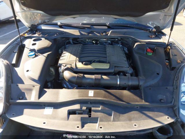 WP1AA2A20HKA82744 Porsche Cayenne Platinum Edition