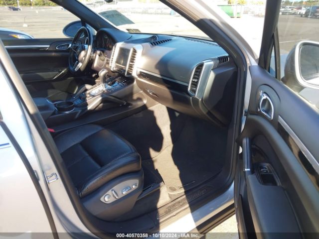 WP1AA2A20HKA82744 Porsche Cayenne Platinum Edition