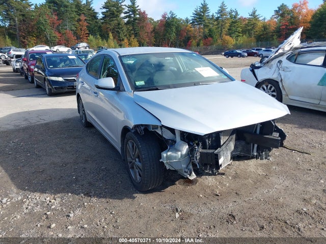 2018 5NPD84LF4JH276882 main image