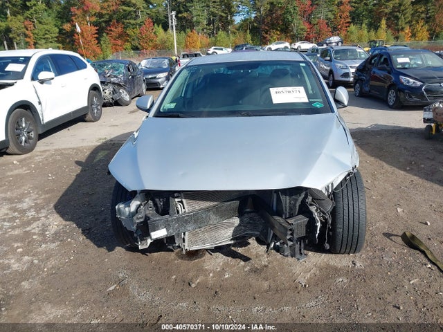 Hyundai ELANTRA SEL 2018 5NPD84LF4JH276882 Image 12