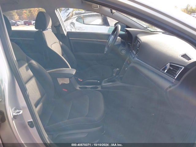 Hyundai ELANTRA SEL 2018 5NPD84LF4JH276882 Image 5