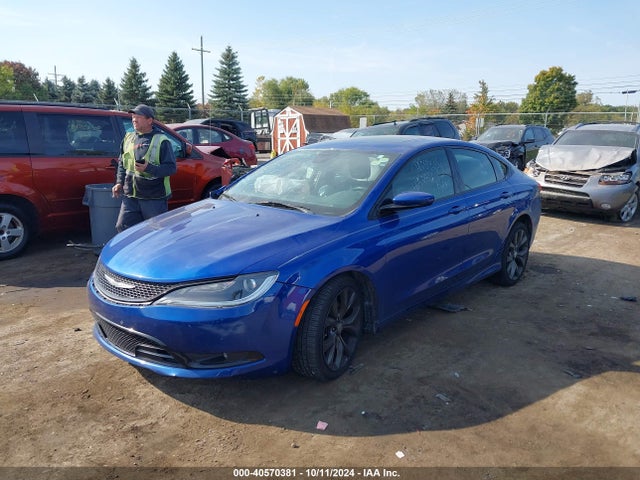 Chrysler 200 S 2015 1C3CCCBB7FN626066 Image 2