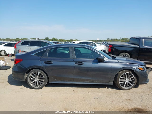 Honda Civic Touring 2022 2HGFE1F98NH314250 Image 13