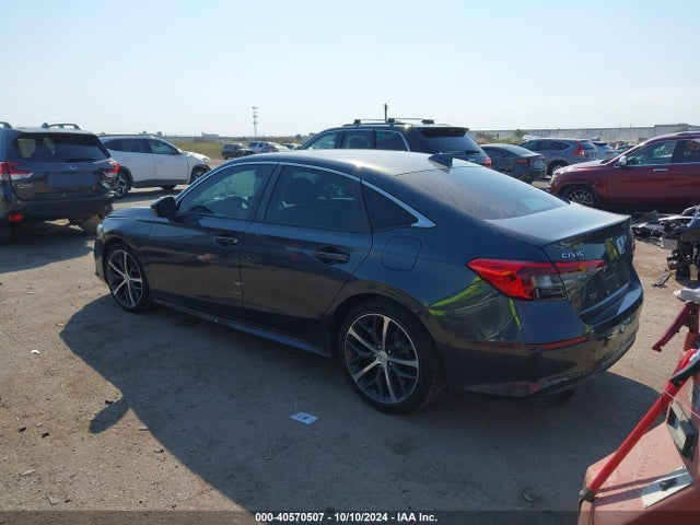 Honda Civic Touring 2022 2HGFE1F98NH314250 Image 3