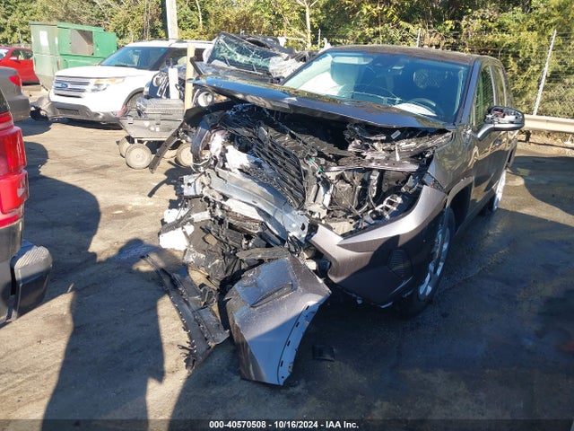 Toyota RAV4 LE 2024 2T3F1RFV1RC475522 Image 2