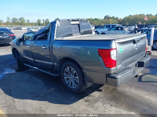 Nissan Titan Sl 2017 1N6AA1E6XHN561032 Image 3