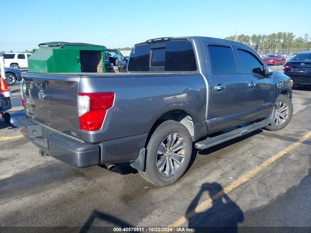 Nissan Titan Sl 2017 1N6AA1E6XHN561032 Image 4