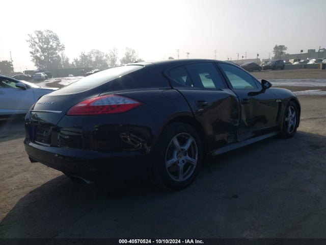 2011 PORSCHE PANAMERA WP0AA2A7XBL012358 Photo 3