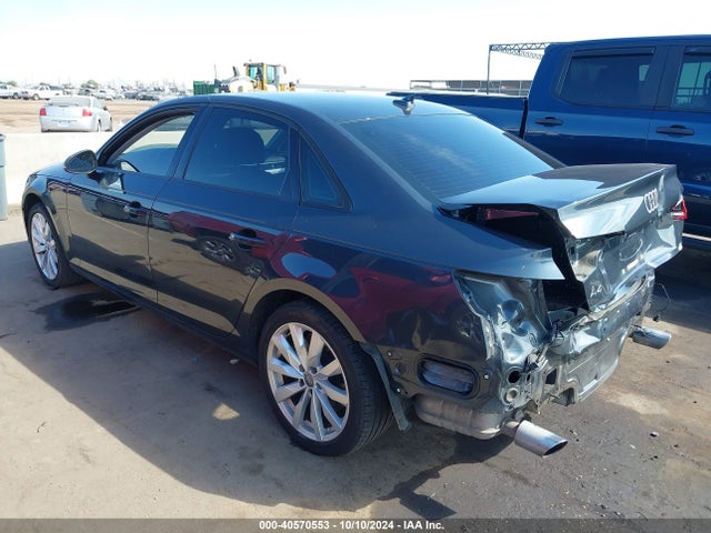 Audi A4 2.0t Premium 2017 WAUGNAF41HN000889 Image 3