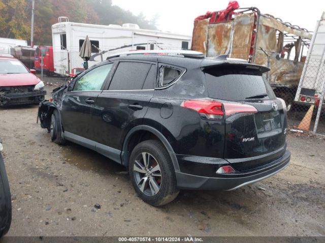 2T3RFREV8JW752315 Toyota Rav4 Adventure/xle
