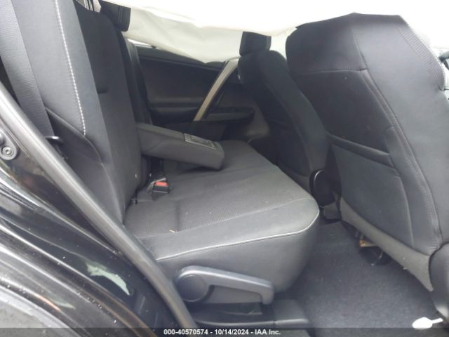 2T3RFREV8JW752315 Toyota Rav4 Adventure/xle