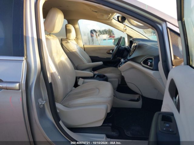 2C4RC1BG3KR652182 Chrysler Pacifica Touring L