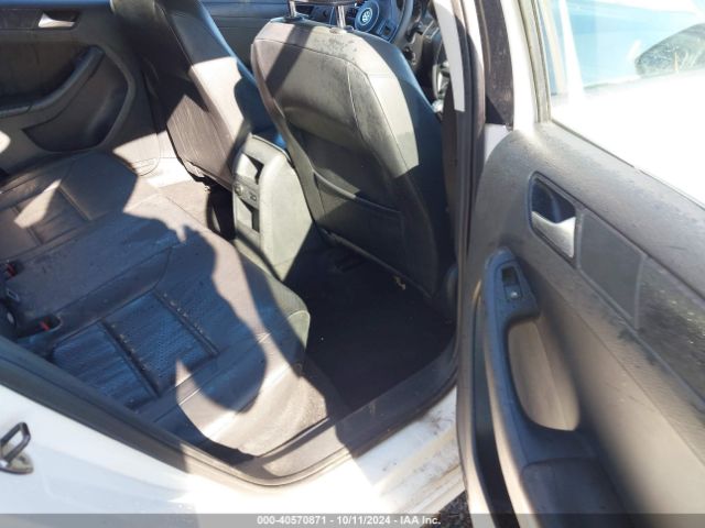 3VWD17AJ9EM210659 Volkswagen Jetta 1.8t Se