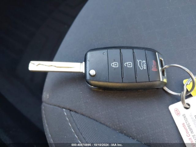 5XYPGDA5XGG173749 KIA Sorento 3.3l Lx