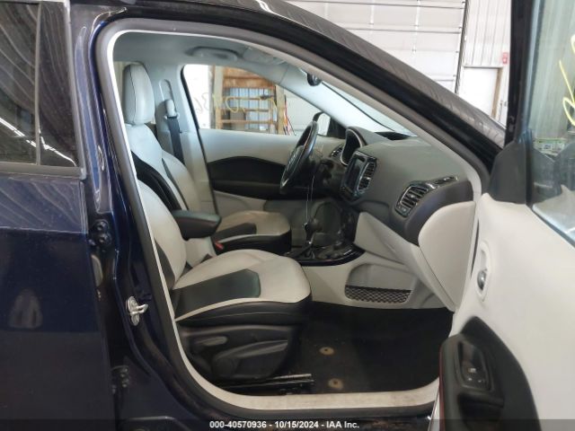 3C4NJDCB7JT135956 Jeep Compass Limited 4x4
