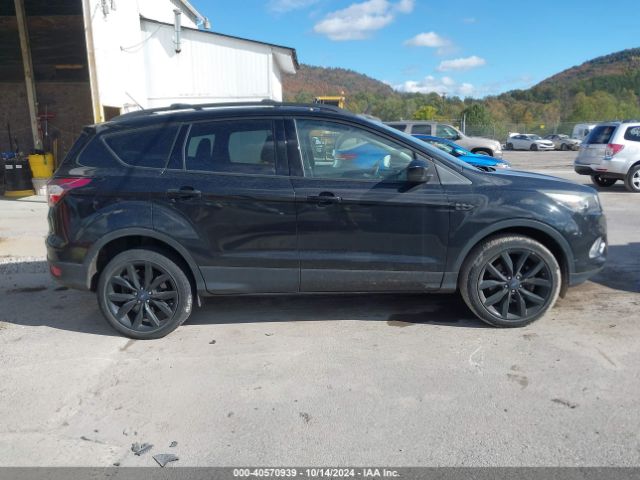 1FMCU9G93HUE89648 Ford ESCAPE SE
