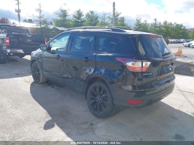 1FMCU9G93HUE89648 Ford ESCAPE SE