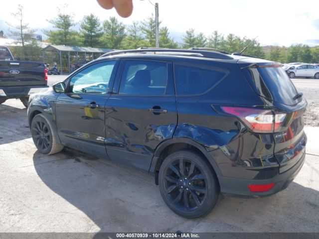 1FMCU9G93HUE89648 Ford ESCAPE SE