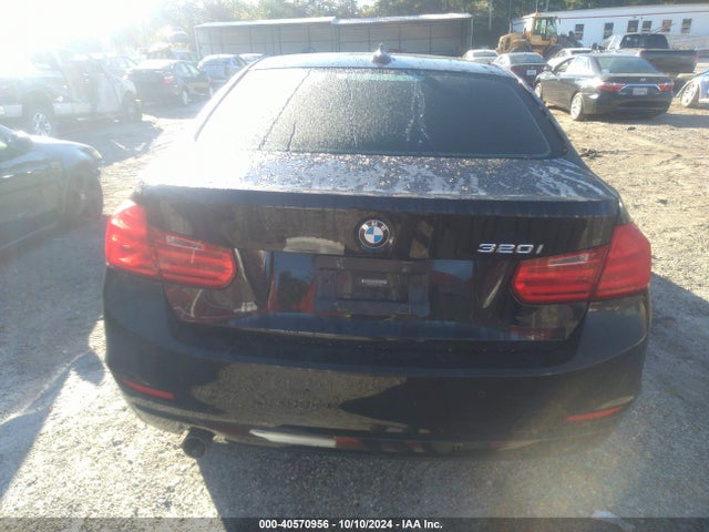BMW 320i 2014 WBA3B1C52EK133890 Image 16