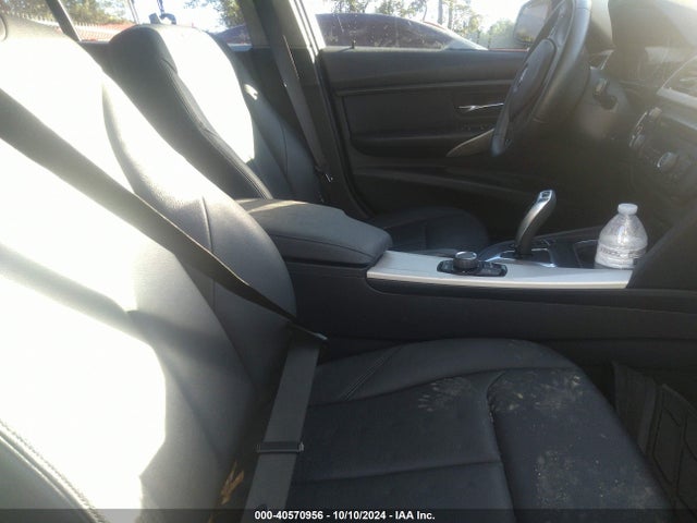 WBA3B1C52EK133890 BMW 320i