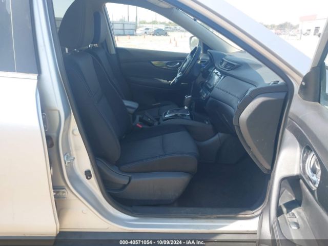 JN8AT2MT8HW386496 Nissan ROGUE SV