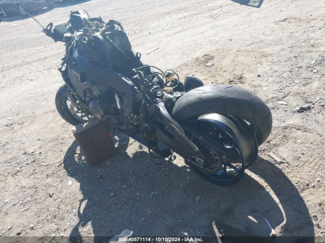 2017 HONDA CBR1000 JH2SC7701HK000515 Photo 2