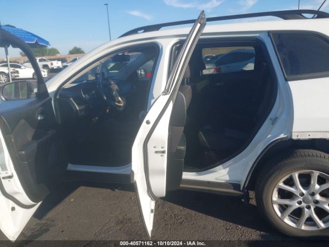 1C4PJLAB2HW548507 Jeep Cherokee Sport Fwd