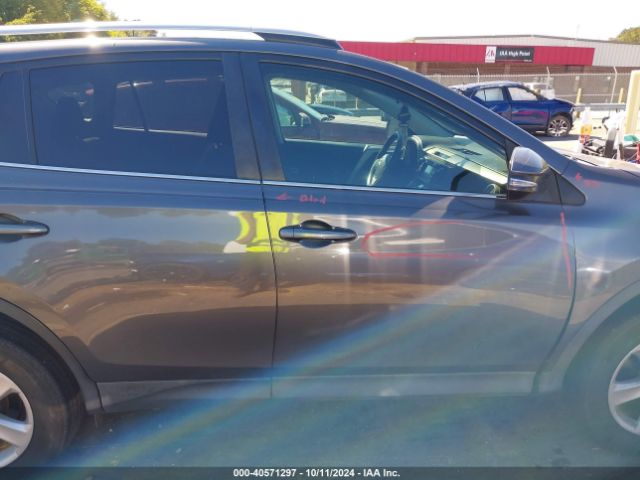2T3WFREV8EW129060 Toyota Rav4 Xle