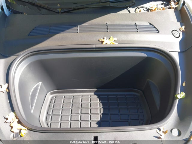 Продажа на аукционе авто 2024 Tesla Model Y Long Range Dual Motor All-wheel Drive, vin: 7SAYGDEE3RF007794, номер лота: 40571301