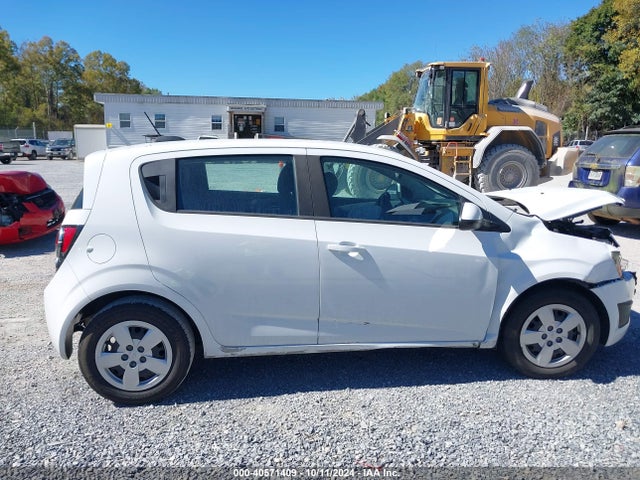 Chevrolet Sonic 2015 1G1JA6SH8S4190759 Image 13
