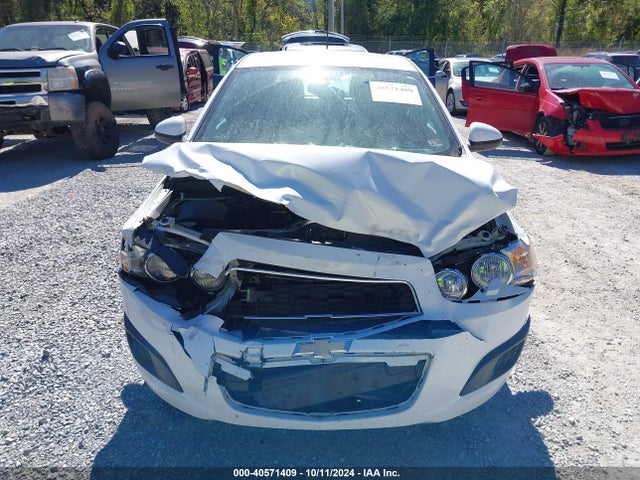 Chevrolet Sonic 2015 1G1JA6SH8S4190759 Image 6