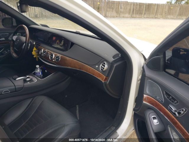 WDDUG8CB0FA156525 Mercedes-Benz S 550