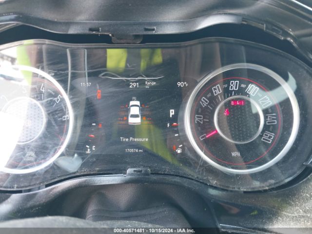 2C3CDZAG2FH811051 Dodge Challenger Sxt