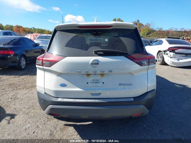 JN8AT3BBXMW209572 Nissan Rogue Sv Intelligent Awd