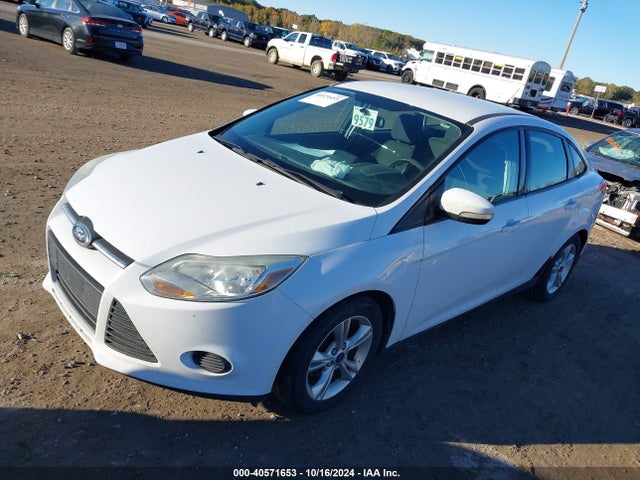 Ford FOCUS SE 2014 1FADP3F25EL200164 Image 2