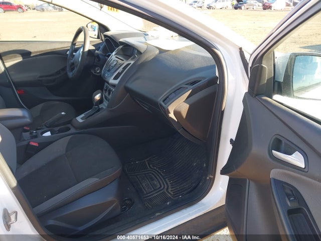 Ford FOCUS SE 2014 1FADP3F25EL200164 Image 5