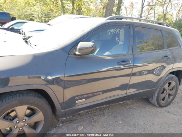1C4PJMCB7GW279910 Jeep Cherokee 75th Anniversary