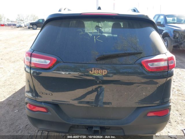 1C4PJMCB7GW279910 Jeep Cherokee 75th Anniversary
