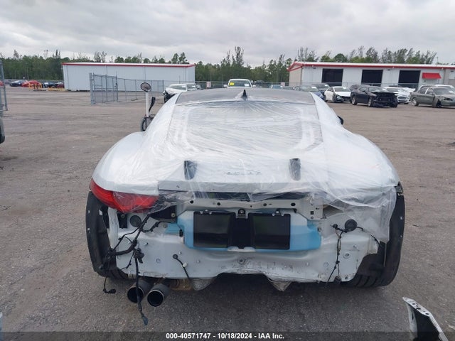 Jaguar F-type Svr 2017 SAJWJ6J87HMK43664 Image 6